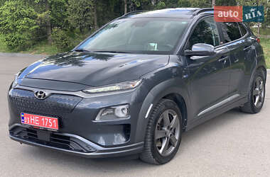 Внедорожник / Кроссовер Hyundai Kona Electric 2019 в 