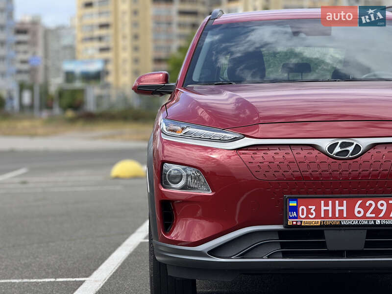 Позашляховик / Кросовер Hyundai Kona Electric 2021 в Києві