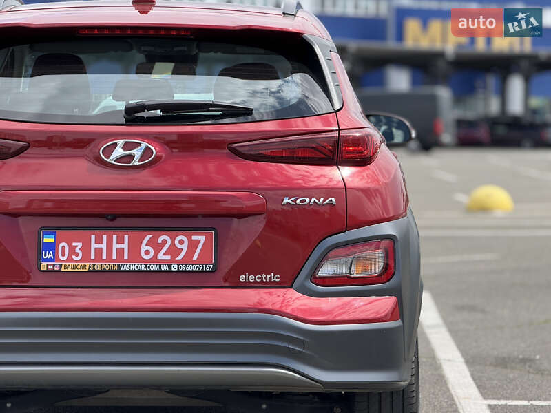 Позашляховик / Кросовер Hyundai Kona Electric 2021 в Києві