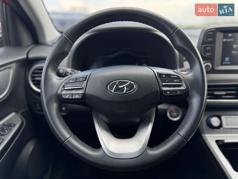 Позашляховик / Кросовер Hyundai Kona Electric 2021 в Києві