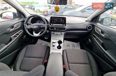 Позашляховик / Кросовер Hyundai Kona Electric 2020 в 
