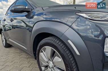 Позашляховик / Кросовер Hyundai Kona Electric 2020 в 