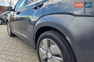 Позашляховик / Кросовер Hyundai Kona Electric 2020 в 