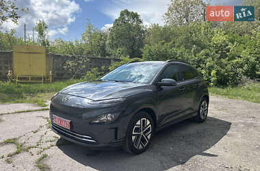 Позашляховик / Кросовер Hyundai Kona Electric 2022 в 