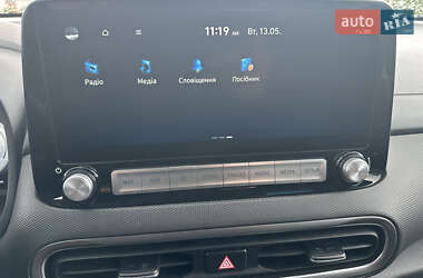 Позашляховик / Кросовер Hyundai Kona Electric 2022 в 