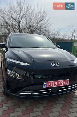 Позашляховик / Кросовер Hyundai Kona Electric 2021 в 