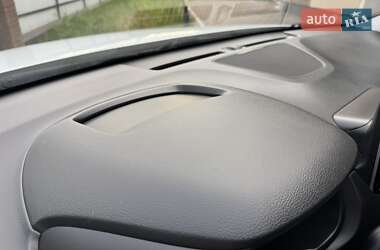 Внедорожник / Кроссовер Hyundai Kona Electric 2019 в 