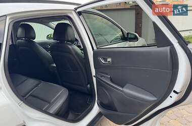 Внедорожник / Кроссовер Hyundai Kona Electric 2019 в 