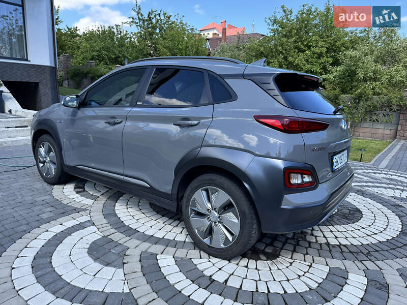 Внедорожник / Кроссовер Hyundai Kona Electric 2020 в Ровно