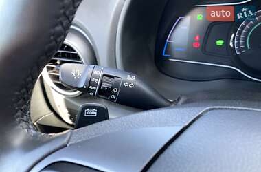 Позашляховик / Кросовер Hyundai Kona Electric 2020 в 
