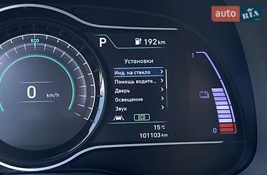 Позашляховик / Кросовер Hyundai Kona Electric 2020 в 