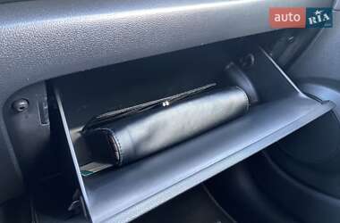 Позашляховик / Кросовер Hyundai Kona Electric 2020 в 