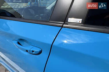 Позашляховик / Кросовер Hyundai Kona Electric 2021 в 