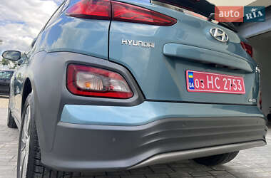 Внедорожник / Кроссовер Hyundai Kona Electric 2019 в 