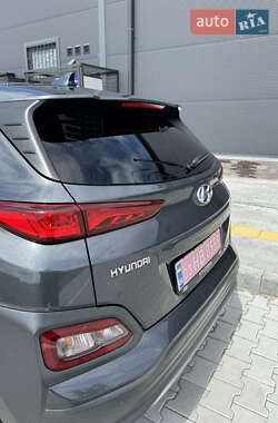 Позашляховик / Кросовер Hyundai Kona Electric 2019 в 
