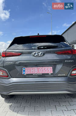 Позашляховик / Кросовер Hyundai Kona Electric 2019 в 