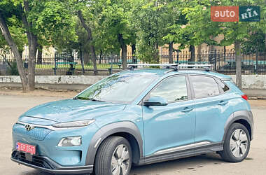 Внедорожник / Кроссовер Hyundai Kona Electric 2018 в 