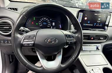 Внедорожник / Кроссовер Hyundai Kona Electric 2019 в 