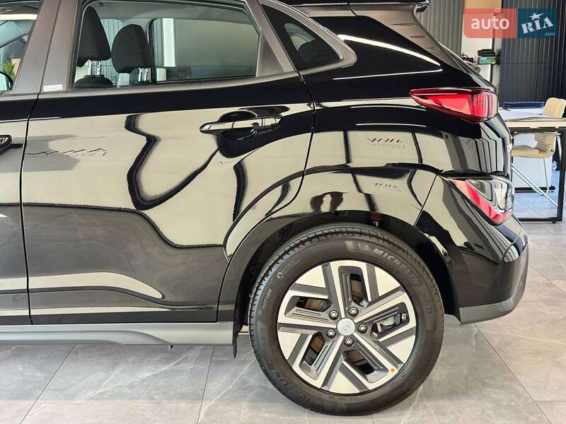 Позашляховик / Кросовер Hyundai Kona Electric 2021 в Львові
