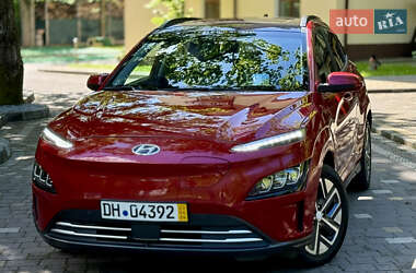 Внедорожник / Кроссовер Hyundai Kona Electric 2022 в 