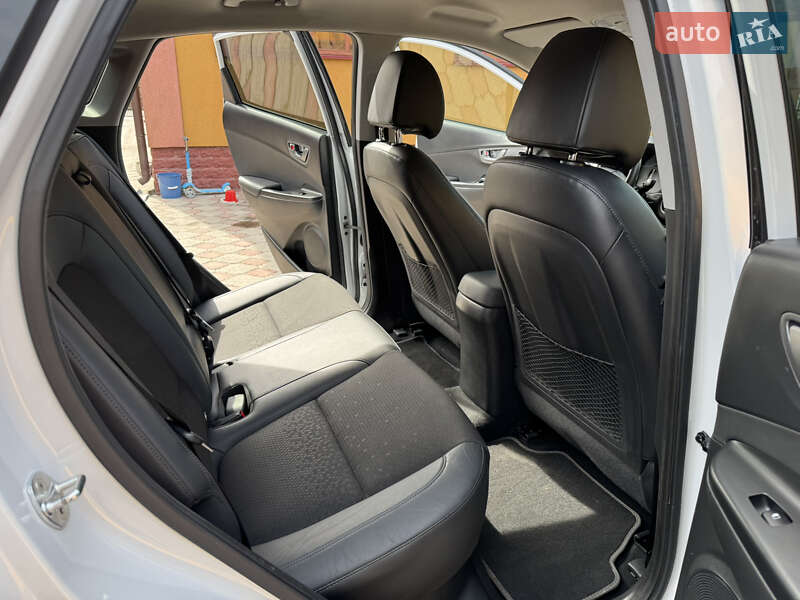 Внедорожник / Кроссовер Hyundai Kona Electric 2019 в Ровно