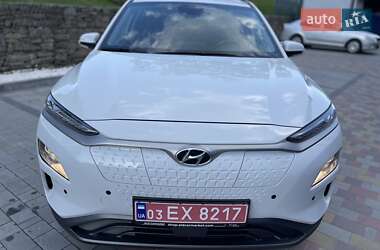 Внедорожник / Кроссовер Hyundai Kona Electric 2020 в 