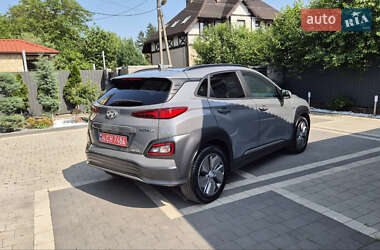 Внедорожник / Кроссовер Hyundai Kona Electric 2020 в 