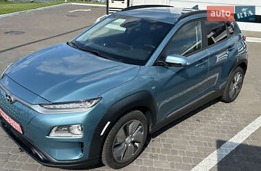 Внедорожник / Кроссовер Hyundai Kona Electric 2020 в Киеве