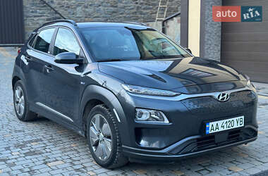 Внедорожник / Кроссовер Hyundai Kona Electric 2020 в Киеве