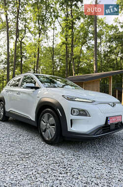 Внедорожник / Кроссовер Hyundai Kona Electric 2020 в Киеве