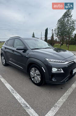Позашляховик / Кросовер Hyundai Kona Electric 2020 в 
