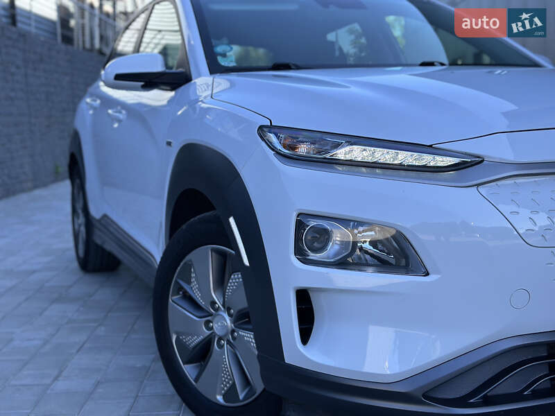 Позашляховик / Кросовер Hyundai Kona Electric 2019 в Луцьку