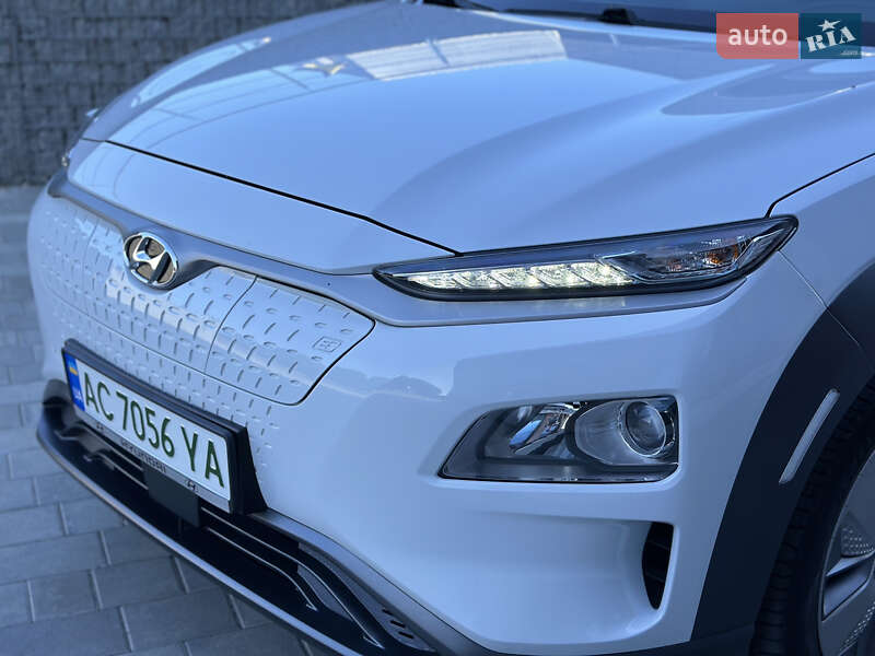 Позашляховик / Кросовер Hyundai Kona Electric 2019 в Луцьку