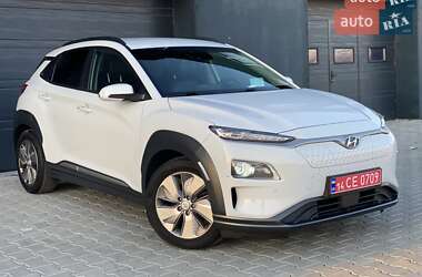 Позашляховик / Кросовер Hyundai Kona Electric 2021 в Чернівцях