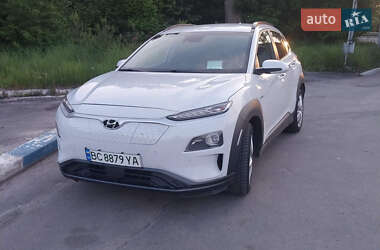 Внедорожник / Кроссовер Hyundai Kona Electric 2019 в 