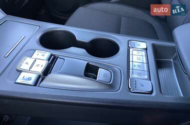 Позашляховик / Кросовер Hyundai Kona Electric 2021 в 