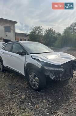 Внедорожник / Кроссовер Hyundai Kona Electric 2021 в Ровно