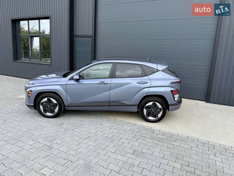 Внедорожник / Кроссовер Hyundai Kona Electric 2024 в Дубно