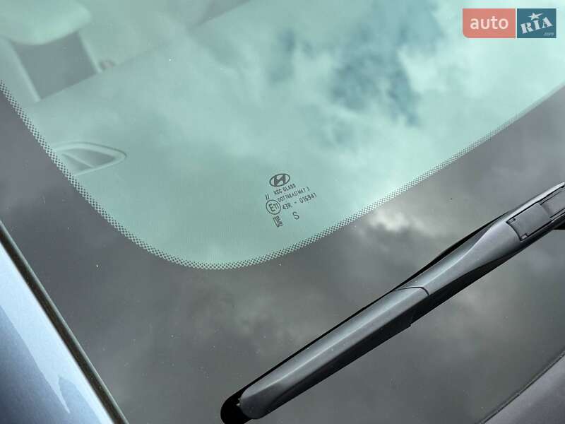 Внедорожник / Кроссовер Hyundai Kona Electric 2024 в Дубно