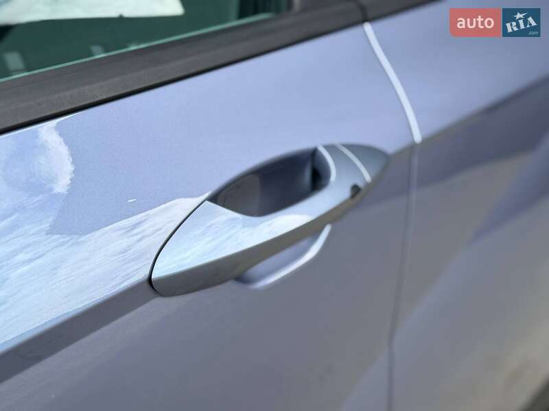 Внедорожник / Кроссовер Hyundai Kona Electric 2024 в Дубно