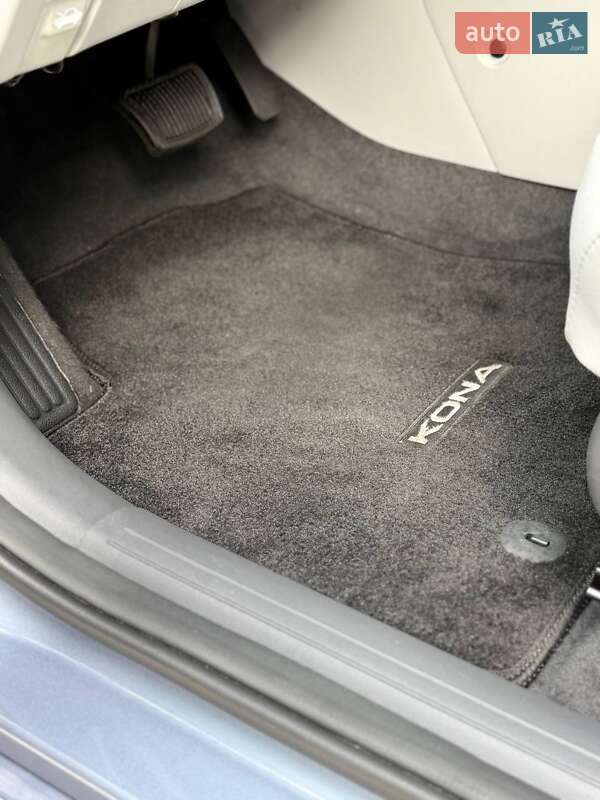 Внедорожник / Кроссовер Hyundai Kona Electric 2024 в Дубно