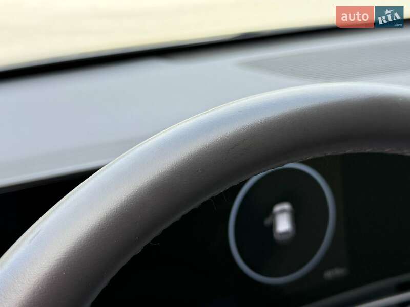 Внедорожник / Кроссовер Hyundai Kona Electric 2024 в Дубно