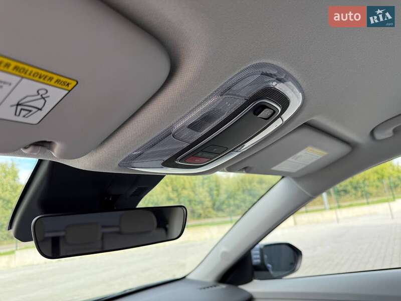 Внедорожник / Кроссовер Hyundai Kona Electric 2024 в Дубно