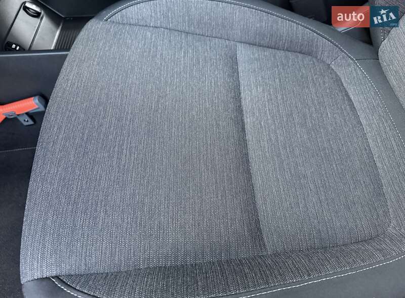 Внедорожник / Кроссовер Hyundai Kona Electric 2020 в Львове фото 70 Внедорожник / Кроссовер Hyundai Kona Electric 2020 в Львове