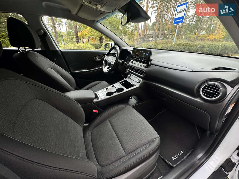 Внедорожник / Кроссовер Hyundai Kona Electric 2020 в Буче