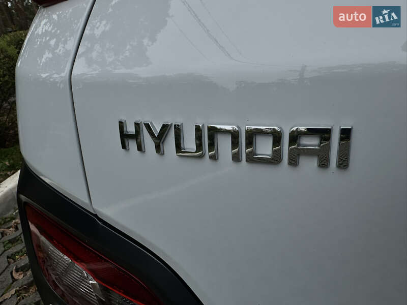 Внедорожник / Кроссовер Hyundai Kona Electric 2020 в Буче