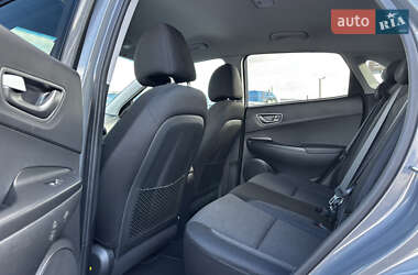 Внедорожник / Кроссовер Hyundai Kona Electric 2020 в 