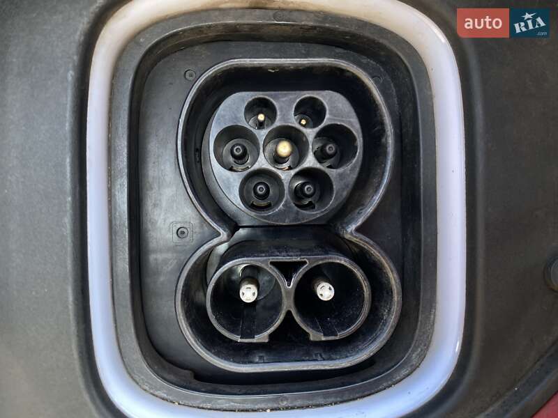 Внедорожник / Кроссовер Hyundai Kona Electric 2021 в Львове фото 27 Внедорожник / Кроссовер Hyundai Kona Electric 2021 в Львове