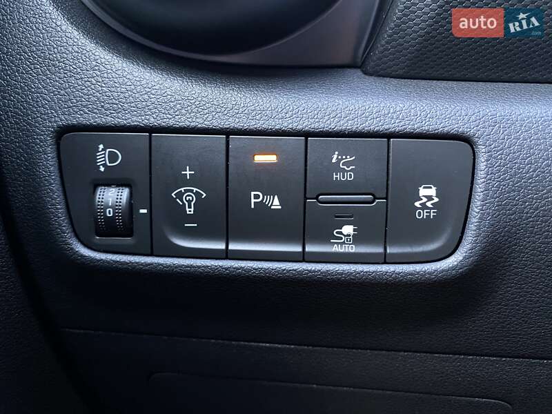 Внедорожник / Кроссовер Hyundai Kona Electric 2021 в Львове фото 32 Внедорожник / Кроссовер Hyundai Kona Electric 2021 в Львове