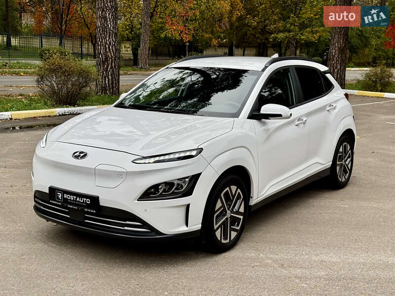 Позашляховик / Кросовер Hyundai Kona Electric 2022 в Києві